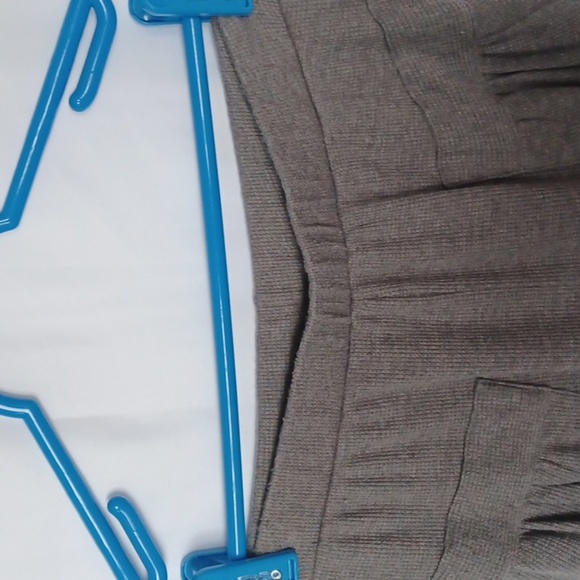 GRADE & GATHER knit fitted jogger in dark gray,  sz S - Picture 2 of 8